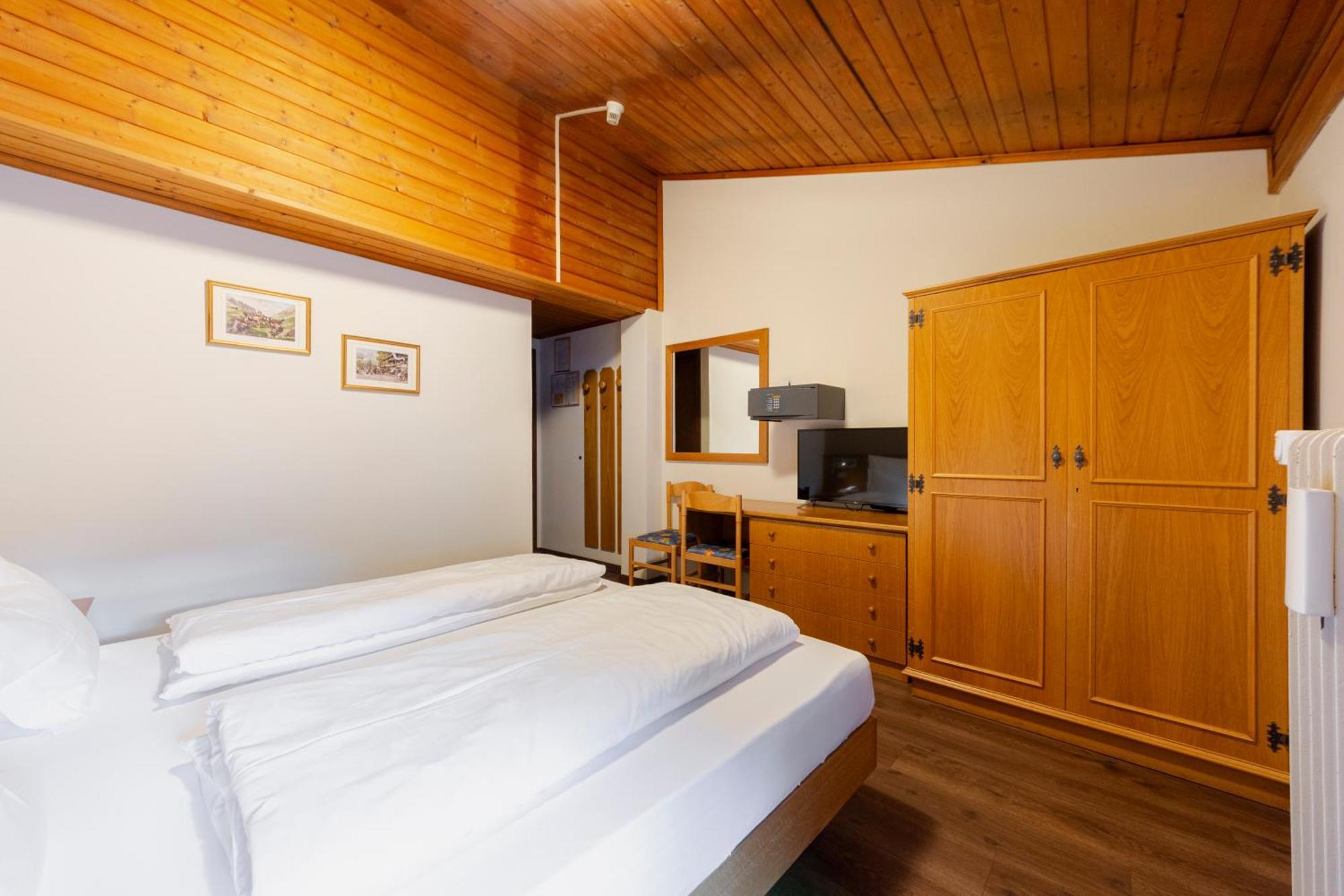 Hotel Stella Moena Buitenkant foto