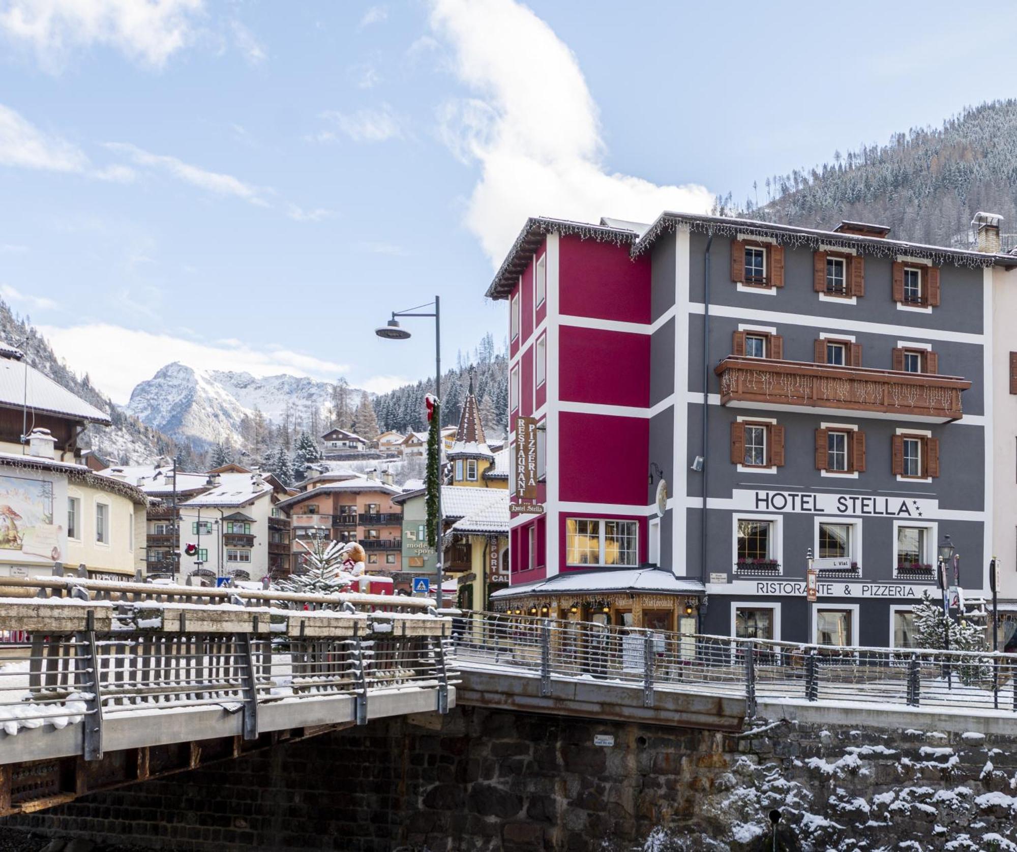 Hotel Stella Moena Buitenkant foto